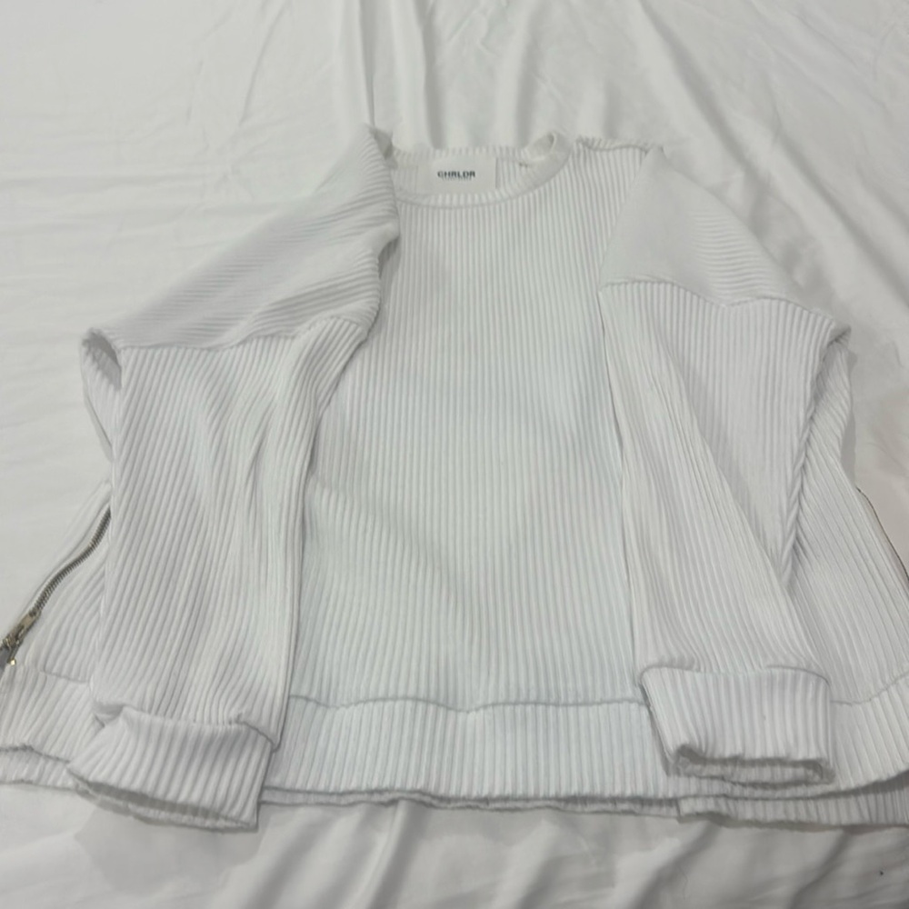 Chrldr White Cotton Sweater with Side Zippers
